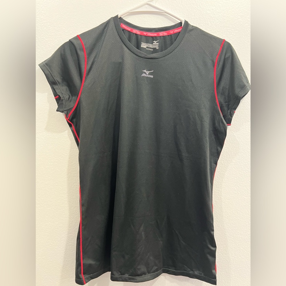 Mizuno sports shirt size M for Women